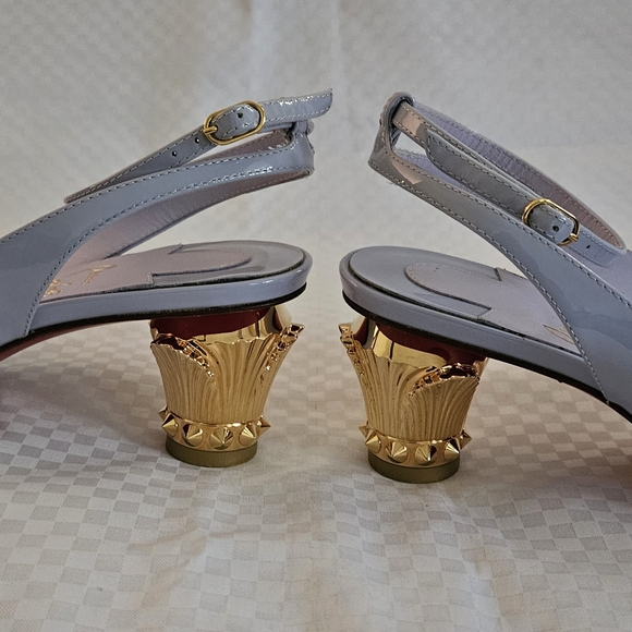 Women's Christian Louboutin Light Grey Patent Leather Luxury Heels Size 6 US - Picture 12 of 16